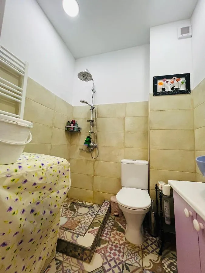 Little Apartment With Cosy Vibes Tbilisi