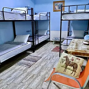  Hostal Tbil